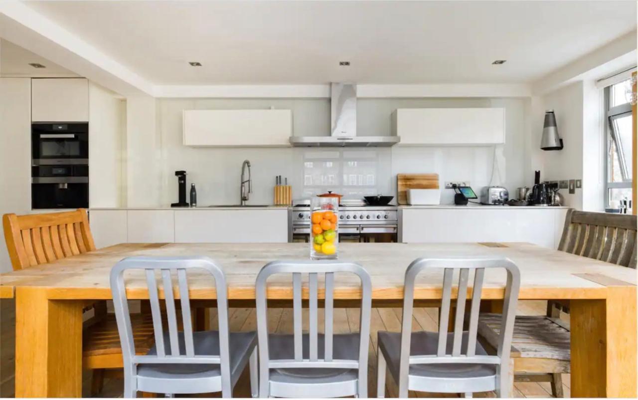 Stunning 3 Bedroom, 3 Bathroom Duplex With Terrace 런던 외부 사진