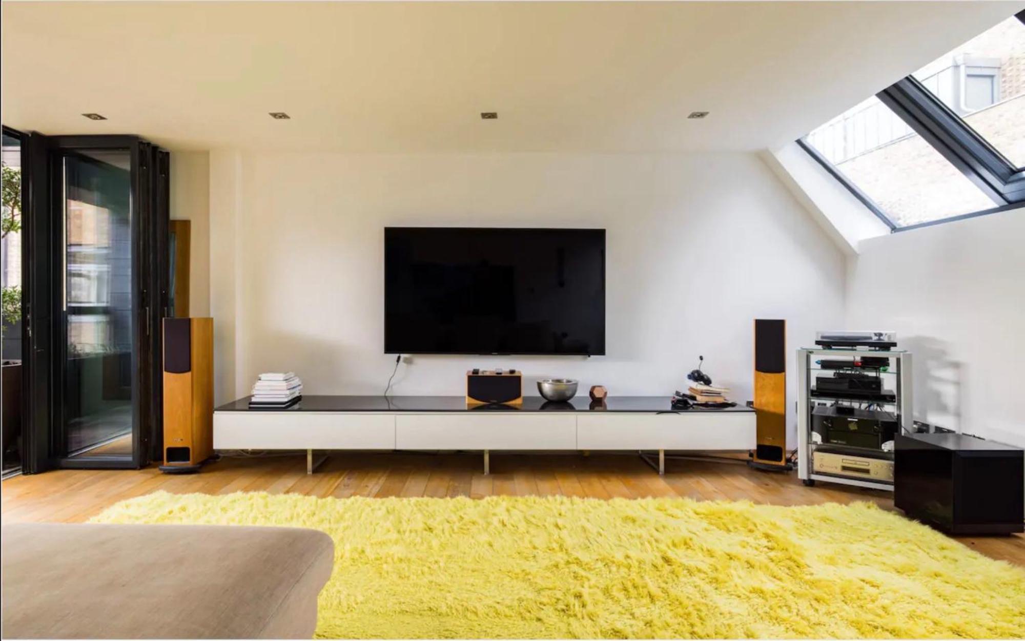 Stunning 3 Bedroom, 3 Bathroom Duplex With Terrace 런던 외부 사진
